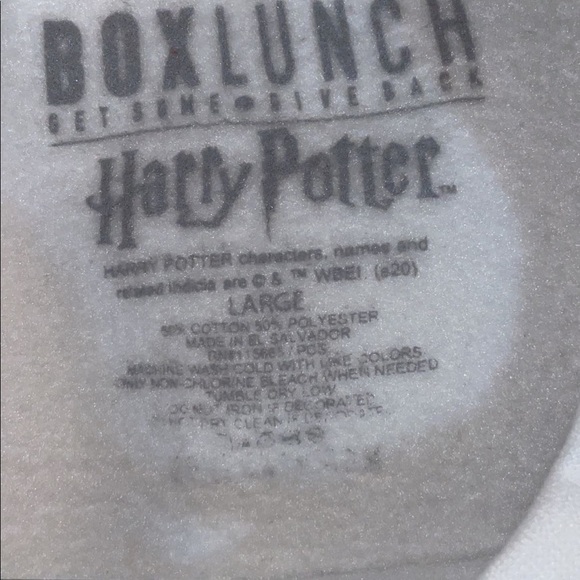 Cute and cozy sweater! 🤍 - Picture 3 of 3